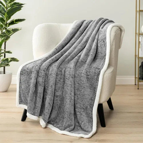 Vista 25 de PAVILIA Premium Manta de vellón sherpa de Navidad regalo de decoración navideña, afelpada, cálida y acogedora, de microfibra y reversible, para Pan