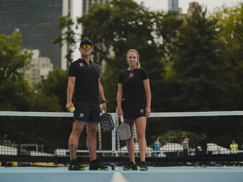 Vista 9 de Holbrook Paleta de pickleball sin bordes de la serie Aero: Aprobado por USAPA, superficie de fibra de carbono, núcleo de polipropileno de espuma
