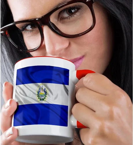 Vista 2 de 3dRose Bandera de El Salvador - Taza roja de dos tonos, 11 onzas, multicolor
