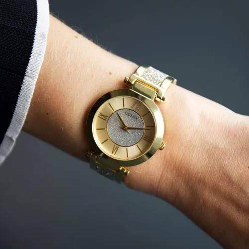 Vista 4 de GUESS Reloj analógico de cuarzo para mujer con correa de acero inoxidable W1288L2, dorado, pulsera, Oro, Pulsera