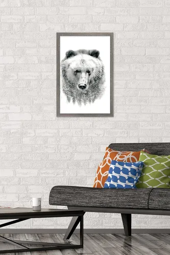 Vista 2 de Trends International Póster de pared de oso - árboles, 14.725 x 22.375 pulgadas, versión enmarcada de madera de granero