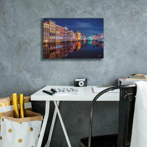 Vista 5 de Epic Graffiti 'Building Row Reflections 2' de Martin Podt, lienzo de arte de pared Giclée, 18 x 12 pulgadas