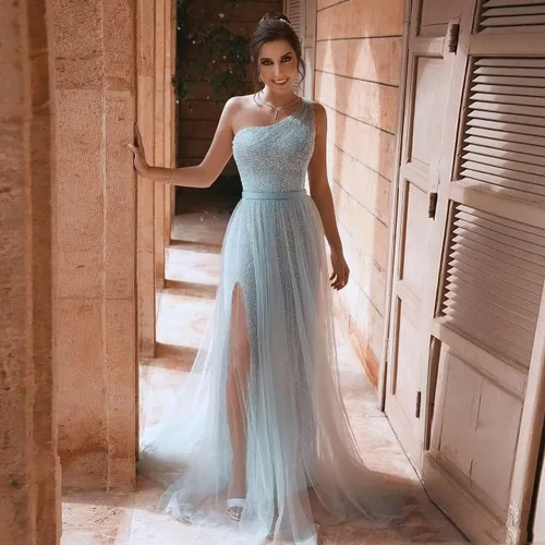 Vista 2 de Vestido de fiesta de tul sin mangas con lentejuelas brillantes y un hombro descubierto, vestido de fiesta formal de noche con abertura lateral