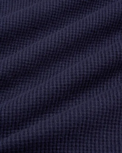 Vista 4 de Rene Rofe Conjunto de ropa interior térmica para niñas, 4 piezas, camisa térmica de manga larga y pantalones térmicos largos Fucsia/Azul marino