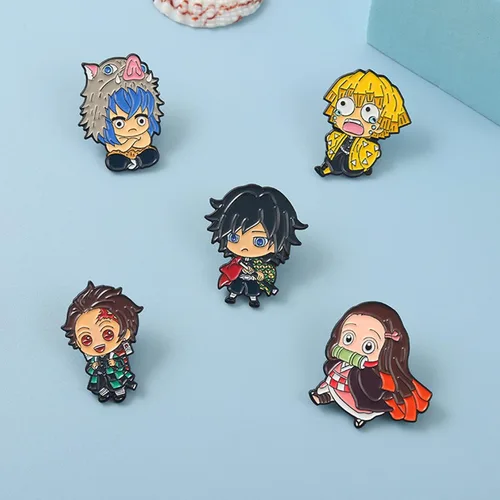 Vista 6 de Anime Slayer - Juego de pines de llavero Figuras de dibujos animados 9 Hashiras Mini Katana Sword Llaveros Esmalte Pin Joyería Hombres Mujeres