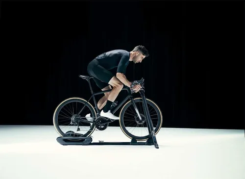 Vista 6 de Wahoo Kickr Rollr - Entrenador