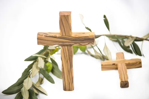 Vista 4 de Cruz de pared de madera de olivo de Belén (crucifijo de 5 pulgadas)