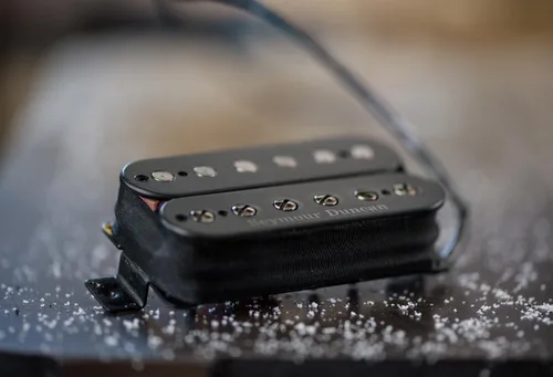 Vista 2 de Seymour Duncan Nazgul - Bridge - Negro - Pastilla de guitarra eléctrica de alto rendimiento