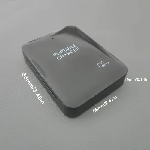 Vista 3 de Cargador de teléfono operado por batería con LED Banco de energía portátil con batería USB de emergencia alimentado por 4 pilas AA