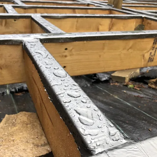 Vista 5 de DPEI Cinta de viguetas de 4 x 50 pies para cubiertas, cinta de butilo autoadhesiva impermeable ancha Protección intermitente para vigas