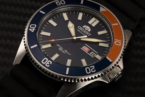 Vista 5 de Orient Reloj Kanno automático con esfera azul RA-AA0916L19B, RA-AA0916L19B