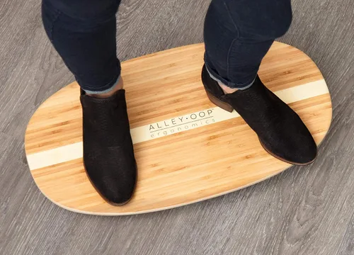 Vista 2 de ALLEYOOP - Tabla mecedora de madera • Movimiento mecedor omnidireccional único de 360° • Diseñado ergonómicamente para estabilidad en tu escritorio