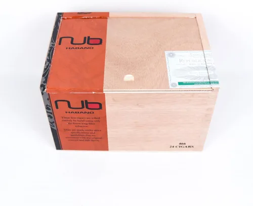 Vista 2 de Nub Habano 466 - Caja vacía de madera para puros, 7 x 4.75 x 4.5 pulgadas