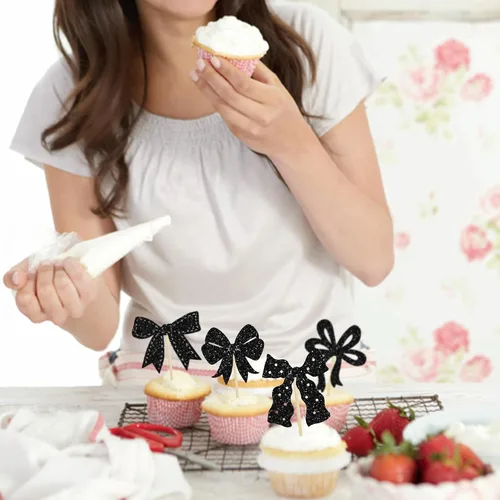 Vista 7 de Ephlyn 24 adornos para cupcakes con lazo para decoración de pastel de cumpleaños, decoración de fiesta de cumpleaños para niñas, decoración de Negro