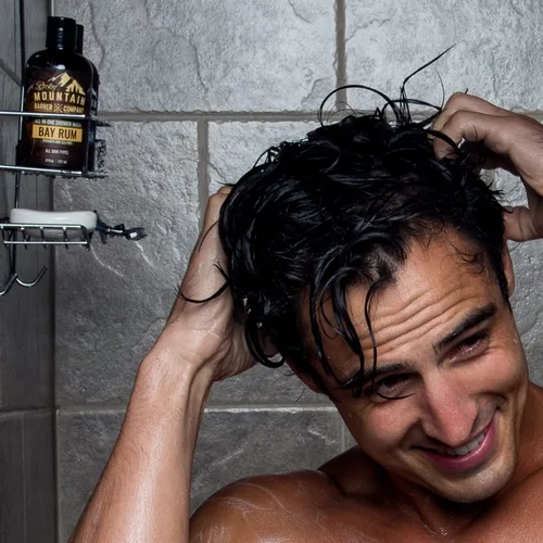 Vista 4 de Rocky Mountain Barber Company Bay Rum - Jabón corporal todo en uno, champú, gel de baño, acondicionador, lavado facial y lavado de barba con jugo