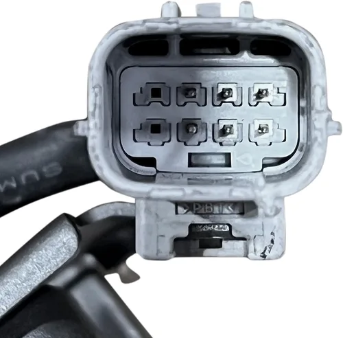 Vista 6 de RYC Automotriz A/C Compresor AD-8001 (se adapta a Tesla Model S 2012, 2013, 2014, 2015) Fits Tesla Model S 2012-2015. Only Fits Vehicles Built On