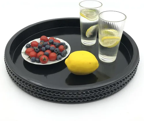 Vista 4 de Carah & Cossh Bandeja redonda de madera para servir, bandeja de madera decorativa negra, bandeja decorativa moderna redonda de 16 pulgadas, perfecta