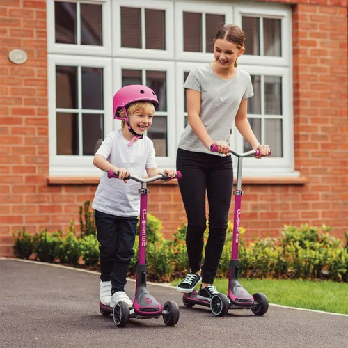 Vista 3 de Globber Ultimum Scooter Patineta de 3 ruedas para adultos y niños de 5 años Patineta plegable con cubierta segura y antideslizante y frenos
