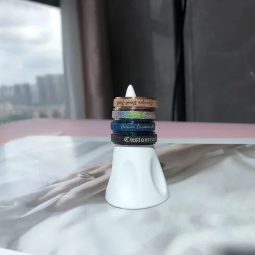 Vista 5 de YUOTO Anillos giratorios personalizados para hombres con texto personalizado. Anillo giratorio personalizado y grabado para mujeres. Anillos