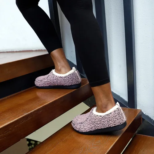 Vista 2 de RockDove - Pantuflas Nomad con espuma viscoelástica para mujer