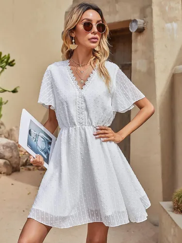 Vista 4 de Floerns - Mini vestido de encaje con cuello en V y manga corta para mujer