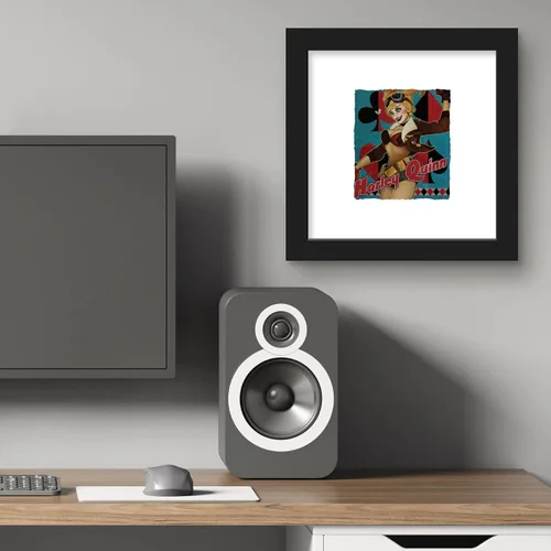 Vista 6 de Trends International Gallery Pops DC Comics Bombshells - Harley Quinn - Póster de pared de Arlequín, 12 x 12 pulgadas, versión enmarcada en negro