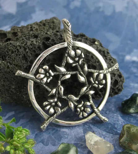 Vista 2 de Woot & Hammy Five Flowers Hidden Pentacle Pendant, 100% Sterling Silver, Handmade