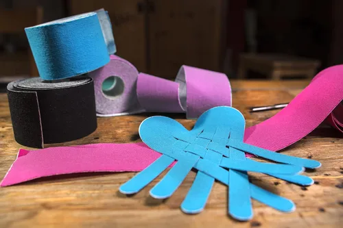 Vista 8 de 3 rollos de cinta de kinesiología I sin cortar I (2 pulgadas x 16.4 pies por rollo) I de alta calidad I soporte ideal para articulaciones y músculos