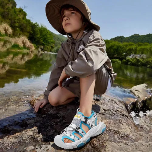 Vista 6 de JMFCHI Sandalias deportivas de verano para niños y niñas, sandalias de punta cerrada para exteriores, zapatos atléticos para agua, sandalias