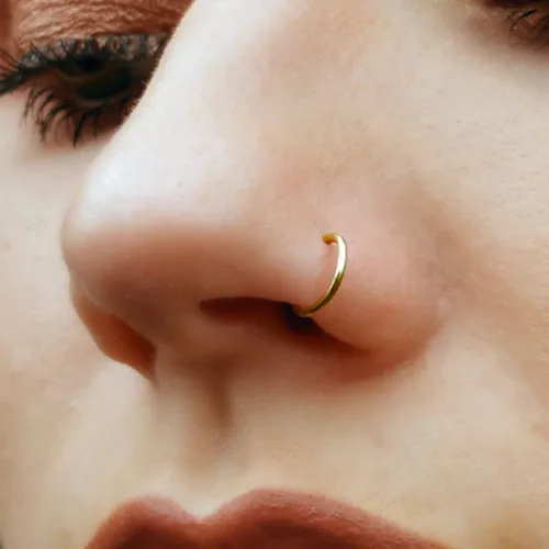 Vista 16 de 925 Sterling Silver Fake Clip on Nose Ring, 20g Tiny Faux Non Piercing Huggie Hoop