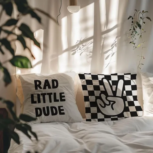 Vista 6 de Rad Little Dude - Juego de 2 fundas de almohada decorativas con letrero de la paz de Rad Little Dude Preppy Peace, fundas de almohada de moda