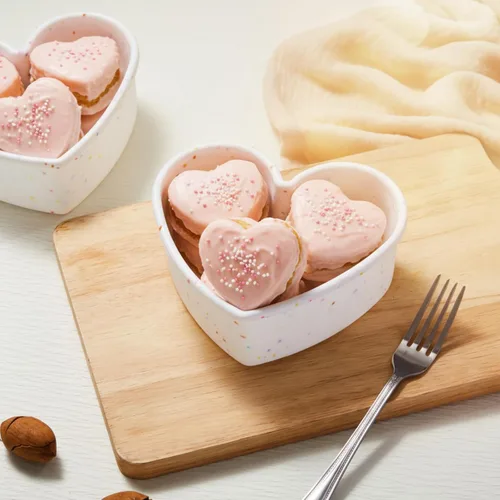 Vista 4 de Dandat - Moldes antiadherentes de silicona con forma de corazón de 6 Blanco