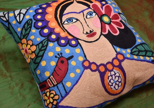 Vista 6 de Frida - Funda de almohada inspirada en el collar de arte mexicano, funda de almohada floral bordada a mano con arte hispano, cojín para silla, cojín