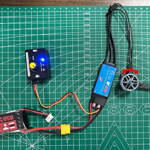 Vista 4 de ZMR 40A bidireccional sin escobillas 2-6S UBEC 3A 5V ESC para coche de control remoto hélice submarina neumática
