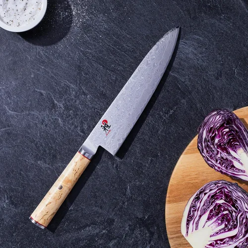 Vista 2 de Miyabi Birchwood SG2 Cuchillo de chef japonés, 8 pulgadas, cuchillo de cocina de chef, mango de abedul kárelio, patrón de damasco floral de 100