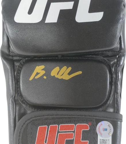 Vista 2 de Brendan Allen - Guante de UFC firmado por Beckett, auténticos autógrafos de MMA, guantes de campeonato de lucha definitiva, regalos para hombres