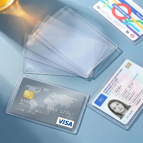 Vista 3 de Paquete de 30 fundas transparentes para tarjetero, impermeables, con apertura lateral, fundas protectoras de PVC suave para tarjetas de crédito
