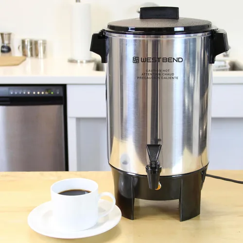 Vista 7 de Cafetera West Bend de aluminio altamente pulido con control automático de temperatura, preparación de una taza por minuto y fácil limpieza. Incluye