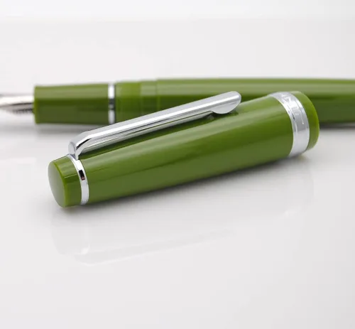 Vista 8 de JINHAO 82 - Pluma estilográfica con clip plateado (punta F 0.020 in, verde aguacate)