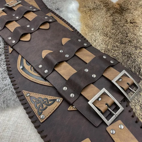 Vista 5 de HiiFeuer Viking - Armadura de cintura de piel sintética en relieve, cinturón ancho nórdico vintage, cinturón medieval de caballero mercenario