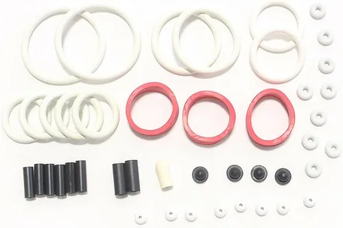 Vista 2 de Game Room Guys Kit de anillo de goma blanca para pinball de Stern Tron
