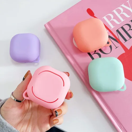 Vista 6 de Funda rígida de policarbonato a prueba de golpes para Samsung Galaxy Buds 2 2021/Galaxy Buds Pro 2021/Galaxy Buds Live 2020, accesorios con llavero