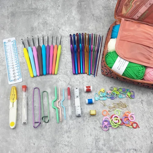 Vista 5 de Mdoker Kit de ganchillo de 100 piezas con hilo y accesorios de tejer, kit completo de tejido para principiantes que incluye ganchos de ganchillo