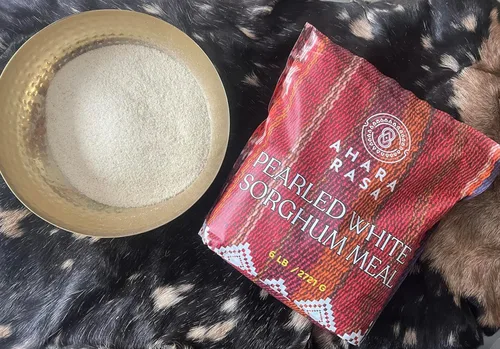 Vista 2 de Harina de sorgo blanco perlado de 6 libras – Comida Jowar de grano entero sin gluten con sabor suave a nuez para hornear, cocinar y espesar