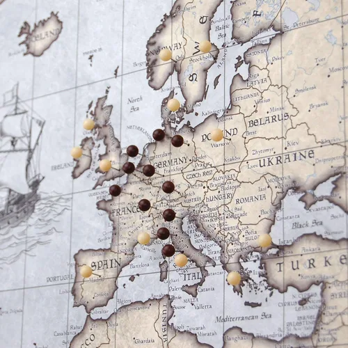 Vista 5 de Mapa de viaje del mundo Push Pin - Vintage rústico - Fabricado en Ohio, Estados Unidos