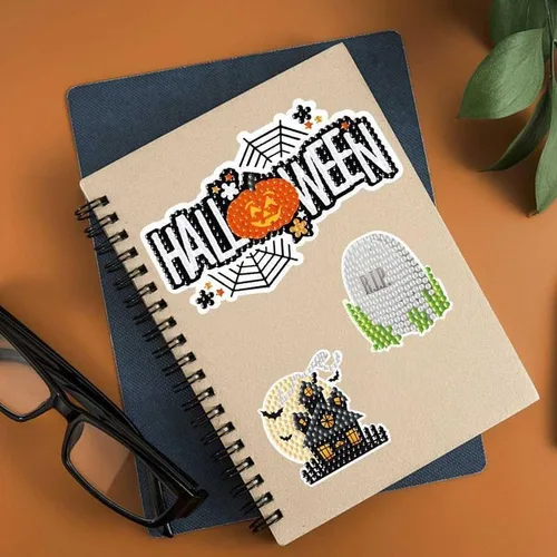 Vista 2 de MEGZIHXN Kit de calcomanías artísticas de diamantes para niños, calabaza de Halloween, gato negro, araña, bolsa de regalo, fantasma, piao, pintura