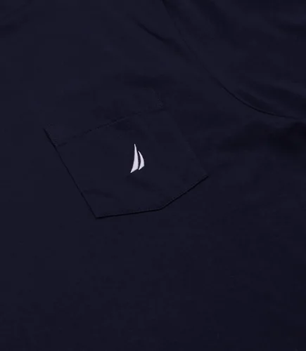Vista 4 de Nautica Camiseta de manga corta con cuello redondo y bolsillo para hombre