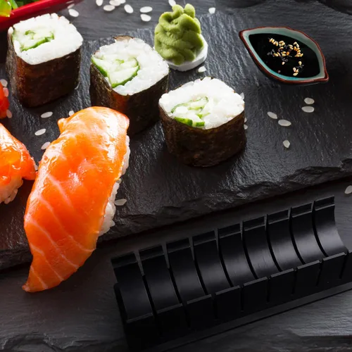 Vista 6 de Kit de Fabricación de Sushi, Juego Profesional de Fabricación de Sushi con Bazooka y Rodillo Incluye Alfombrilla de Bambú, Molde de Corte, Cuchillo