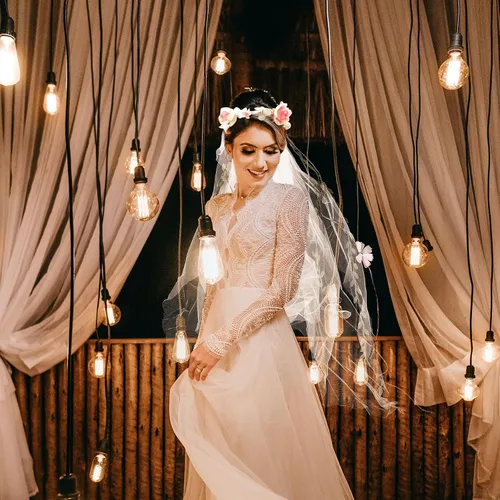 Vista 4 de Minkissy Diadema de velo de novia, diadema de velo blanco, corona de flores con cinta ajustable para mujer
