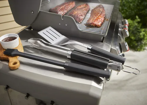 Vista 9 de Weber Juego de herramientas de parrilla de precisión de 3 piezas, pinzas de acero inoxidable, espátula y cepillo de silicona con asas